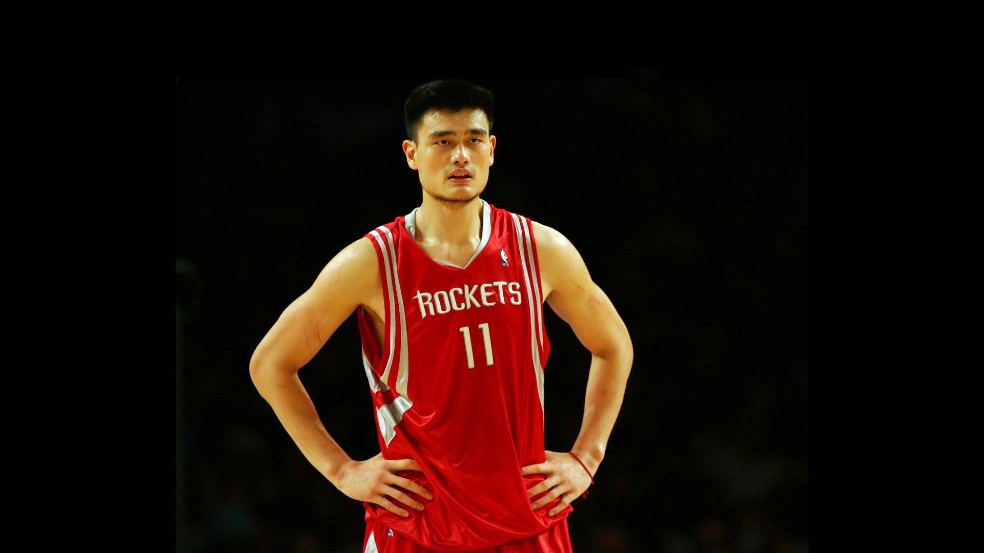 NBA球星休赛期力量训练大揭秘，肌肉进化背后的科学与汗水