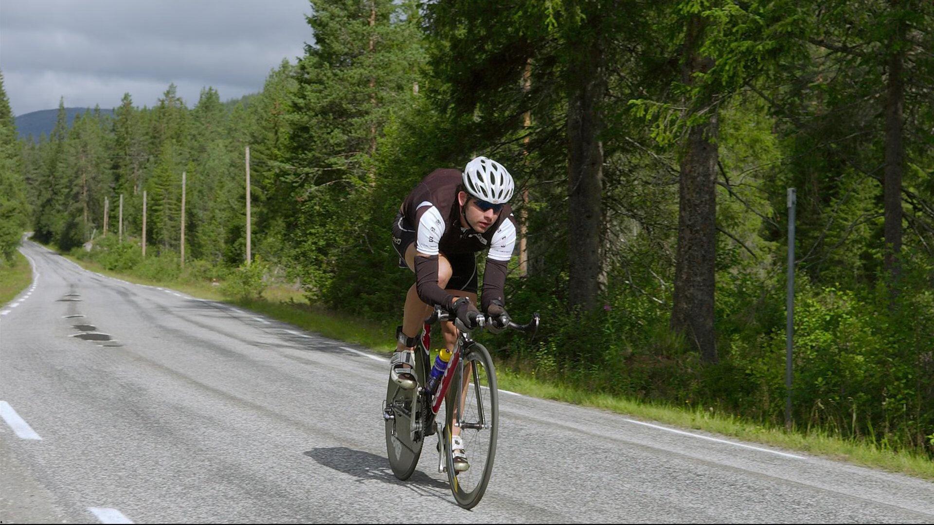 詹姆斯，季后赛将全力冲刺 今年不会关闭手机