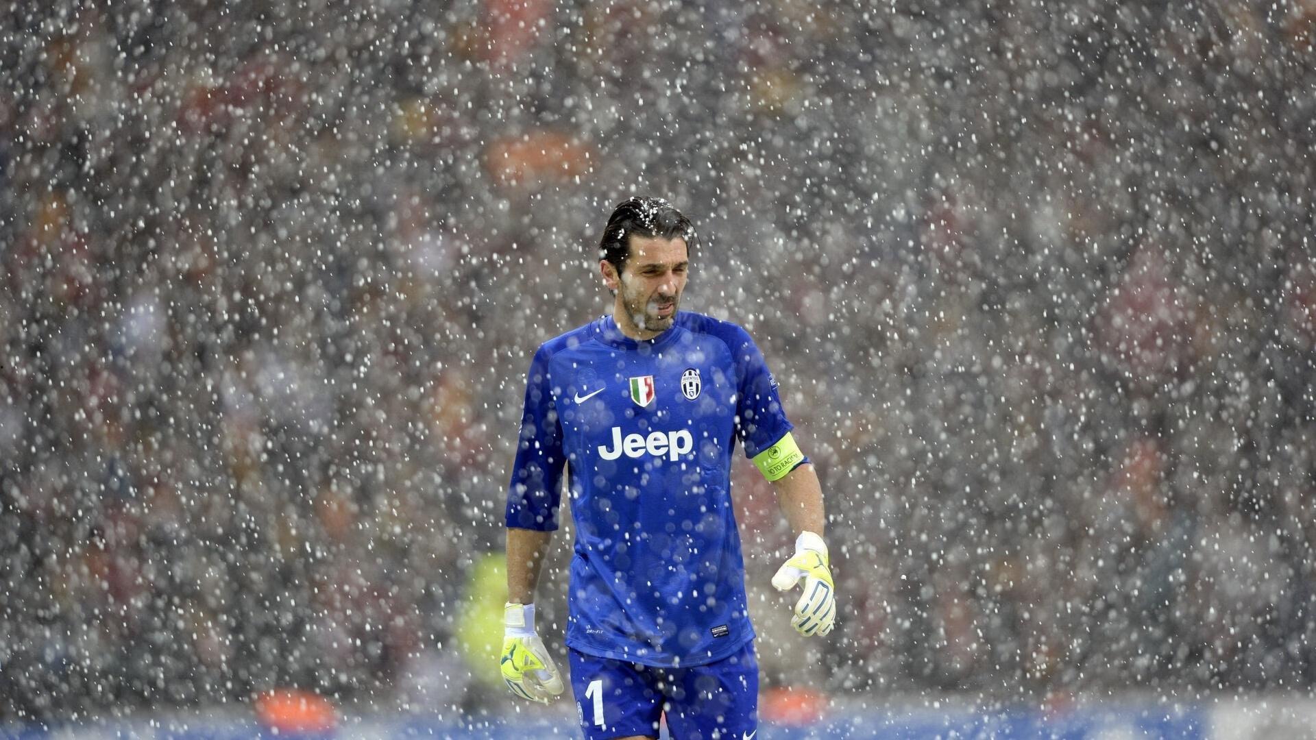 哈利伯顿手术成功坦然面对恢复之路 坚称带伤出战季后赛无悔抉择